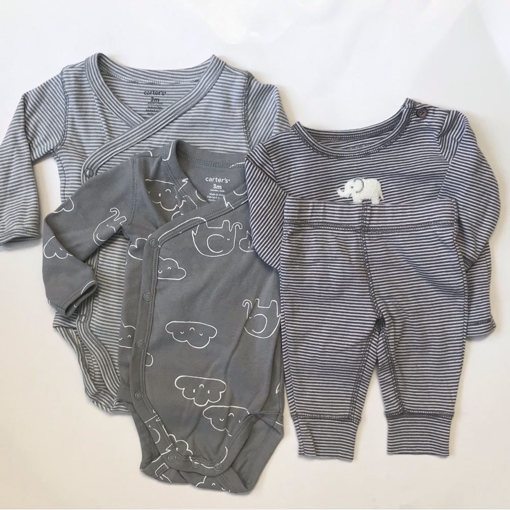 Carter’s 3 Piece Bundle of Onesies And A Matching Set, Size 3 Months.